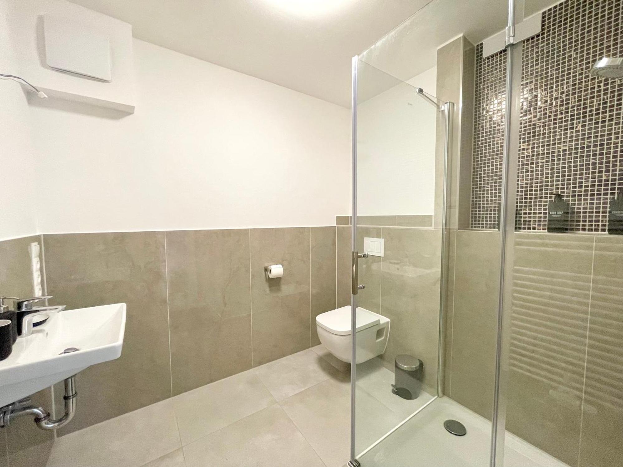 Apartment Moderne-neubauwohnung Mit Stellplatz *